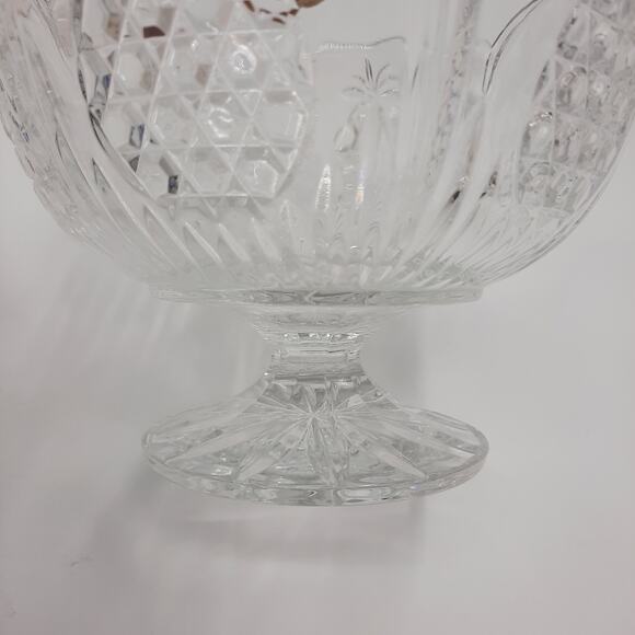 ShannoN Crystal by Godinger Lead Crystal Hospitality Pineapple Footed Bowl - Picture 5 of 16